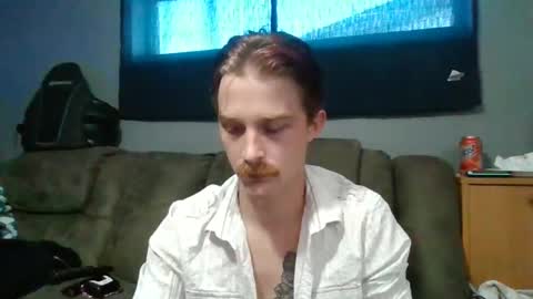 M00SE online show from October 25, 2025, 8:58 pm