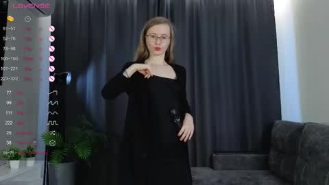 Morana online show from February 4, 2026, 5:24 am