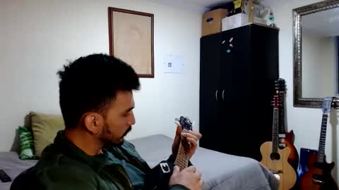 Abelardo online show from October 1, 2025, 4:40 am