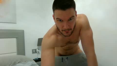 Snapshot of morbosogym27 chatting on February 13, 2026, 9:16 am morbosogym27 online show from February 13, 2026, 9:16 am