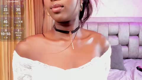 more hott online show from September 10, 2025, 7:14 pm