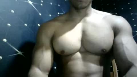 Snapshot of moreno1muscular chatting on February 8, 2025, 10:19 pm moreno1muscular online show from February 8, 2025, 10:19 pm