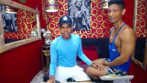Snapshot of morenoblack23cm chatting on November 20, 2025, 11:26 pm duohot23 online show from November 20, 2025, 11:26 pm