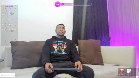 Snapshot of morganandmegan01 chatting on February 28, 2026, 11:33 am online show from February 28, 2026, 11:33 am