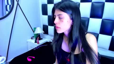 morganasmit_ online show from October 22, 2025, 2:06 pm