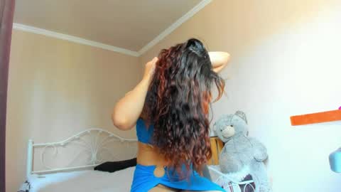 Snapshot of moroccan_diamond_ chatting on April 4, 2026, 7:39 am Medina online show from April 4, 2026, 7:39 am