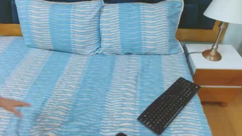 morrigan_luxus online show from January 14, 2025, 1:38 pm