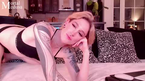 Medusa the Snake Goddess online show from November 21, 2025, 12:43 am