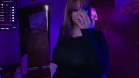 morvelyn online show from October 10, 2025, 6:07 pm