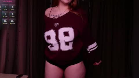 Snapshot of morvelyn chatting on February 9, 2026, 3:38 pm morvelyn online show from February 9, 2026, 3:38 pm