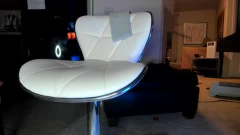 MOSSIMO KNIGHT online show from January 31, 2025, 2:58 am