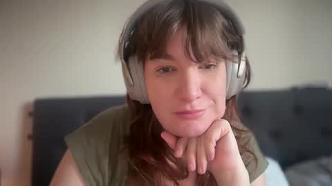 Snapshot of mossy_mommy chatting on March 26, 2026, 12:11 pm Mossy Mommy online show from March 26, 2026, 12:11 pm