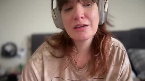 Snapshot of mossy_mommy chatting on April 12, 2026, 6:57 pm Mossy Mommy online show from April 12, 2026, 6:57 pm