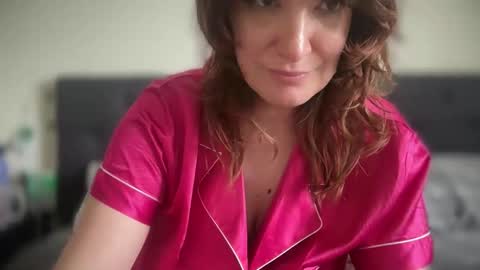 Snapshot of mossy_mommy chatting on April 15, 2026, 4:25 pm Mossy Mommy online show from April 15, 2026, 4:25 pm