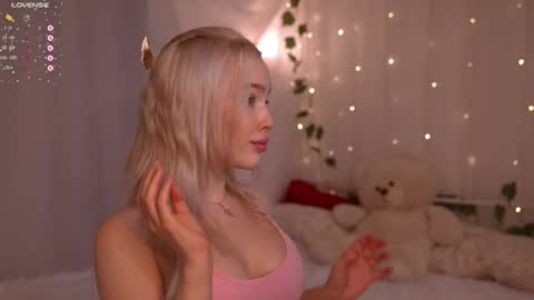 Snapshot of mother__of__dragons chatting on September 12, 2025, 11:37 pm  Deni and Jett my weekly schedule online show from September 12, 2025, 11:37 pm