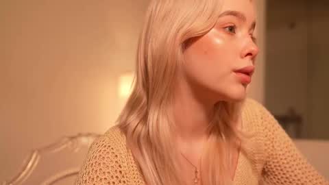 Snapshot of mother__of__dragons chatting on October 4, 2025, 11:47 pm  Deni and Jett my weekly schedule online show from October 4, 2025, 11:47 pm