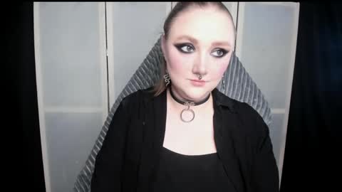 Snapshot of motorkate chatting on May 17, 2026, 1:47 am motorkate online show from May 17, 2026, 1:47 am