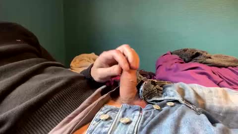 CamO online show from March 28, 2026, 10:48 am