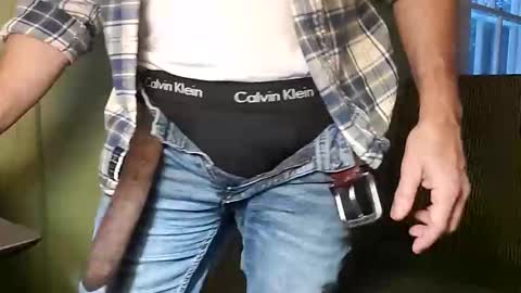 Snapshot of mountainmanny chatting on January 31, 2025, 12:07 pm Manny online show from January 31, 2025, 12:07 pm