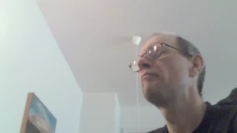 Frederik online show from May 12, 2026, 8:55 am