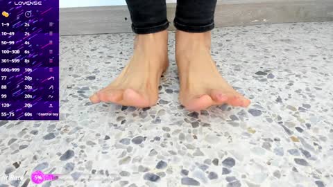 Snapshot of moxa_hot chatting on December 21, 2024, 2:37 pm moxa hot online show from December 21, 2024, 2:37 pm