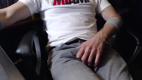 mpmimp online show from January 14, 2025, 8:37 pm