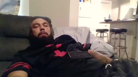 Mr8 online show from October 3, 2025, 10:07 pm