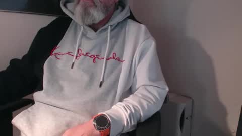 Snapshot of mr_boombastic2021 chatting on November 15, 2025, 10:01 am mr_boombastic2021 online show from November 15, 2025, 10:01 am