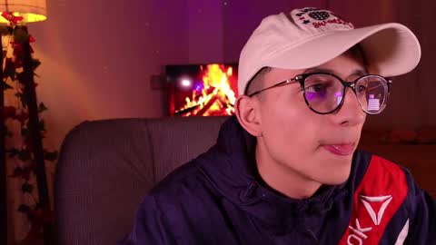 Mr Evans online show from December 15, 2024, 1:43 pm