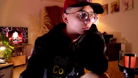 Mr Evans online show from October 1, 2025, 4:57 pm