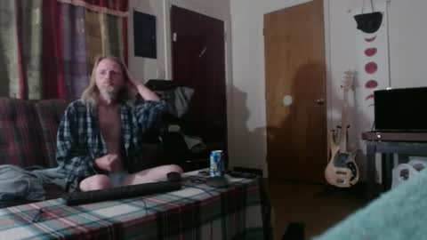 Snapshot of mr_happy12 chatting on October 2, 2025, 10:22 am mr_happy12 online show from October 2, 2025, 10:22 am