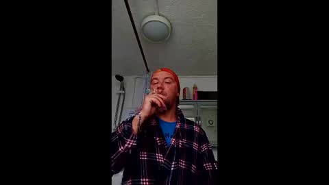 Snapshot of mr_i_ chatting on June 5, 2026, 8:20 am mr_i_ online show from June 5, 2026, 8:20 am
