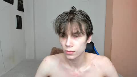 Snapshot of mr_makentoshi chatting on February 2, 2025, 5:21 am Makentoshi online show from February 2, 2025, 5:21 am