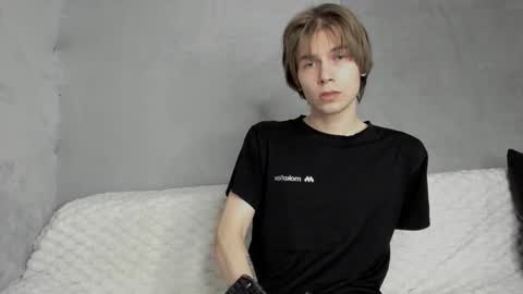 Snapshot of mr_makentoshi chatting on September 19, 2025, 5:46 pm Makentoshi online show from September 19, 2025, 5:46 pm