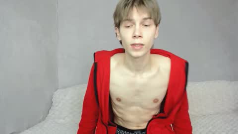 Snapshot of mr_makentoshi chatting on March 11, 2026, 8:42 am Makentoshi online show from March 11, 2026, 8:42 am