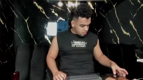 Snapshot of mr_maximo chatting on June 29, 2026, 4:08 am mr_maximo online show from June 29, 2026, 4:08 am
