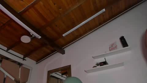 MIKEE online show from February 1, 2025, 9:11 am