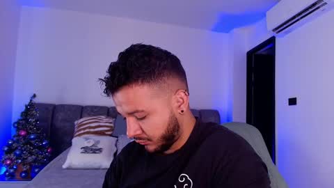 MIKEE online show from November 30, 2025, 3:10 am