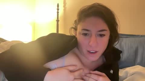 Mr  Mrs Glitter online show from February 2, 2026, 8:40 pm