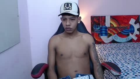 mr_stiven_ online show from January 20, 2025, 3:37 am