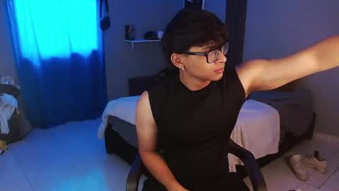 Snapshot of mr_yisuz chatting on July 15, 2026, 11:48 am yisuz online show from July 15, 2026, 11:48 am