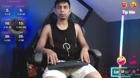Snapshot of mralpha_latino chatting on June 3, 2026, 7:00 am Alpha LATINO online show from June 3, 2026, 7:00 am