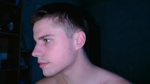 Snapshot of mrbepsik chatting on June 19, 2026, 6:01 pm Mr Roman online show from June 19, 2026, 6:01 pm