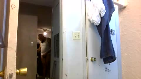 Snapshot of mrbiggs1077777 chatting on November 4, 2025, 1:54 pm mrbiggs1077777 online show from November 4, 2025, 1:54 pm