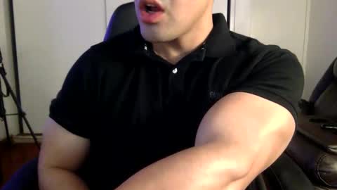Snapshot of mrbree chatting on May 13, 2026, 4:04 pm Mr Bree online show from May 13, 2026, 4:04 pm