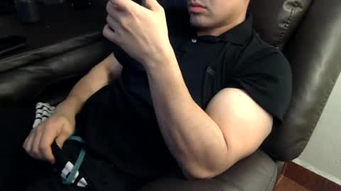 Snapshot of mrbree chatting on June 12, 2026, 5:23 pm Mr Bree online show from June 12, 2026, 5:23 pm