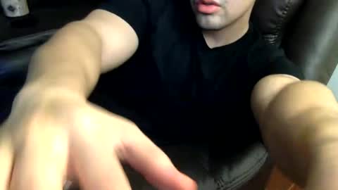Snapshot of mrbree chatting on June 22, 2026, 4:48 pm Mr Bree online show from June 22, 2026, 4:48 pm