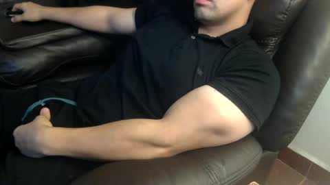 Snapshot of mrbree chatting on July 8, 2026, 5:28 pm Mr Bree online show from July 8, 2026, 5:28 pm