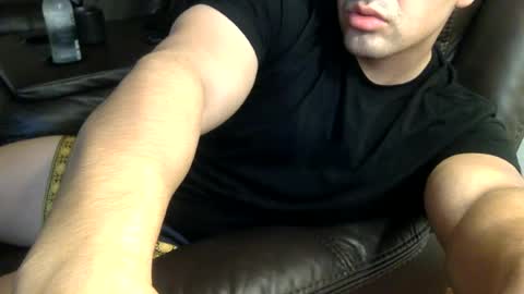 Snapshot of mrbree chatting on July 13, 2026, 5:16 pm Mr Bree online show from July 13, 2026, 5:16 pm