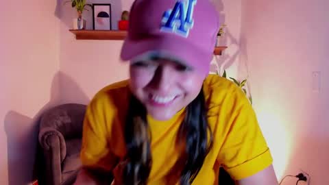 Laura online show from February 18, 2025, 3:31 am